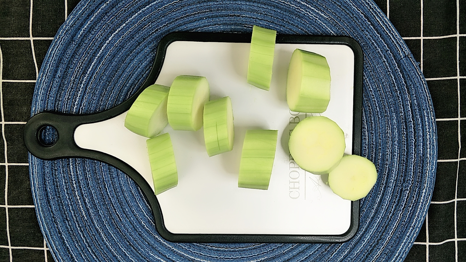 7月龄宝宝辅食吃了便秘,7月龄宝宝辅食缓解便秘