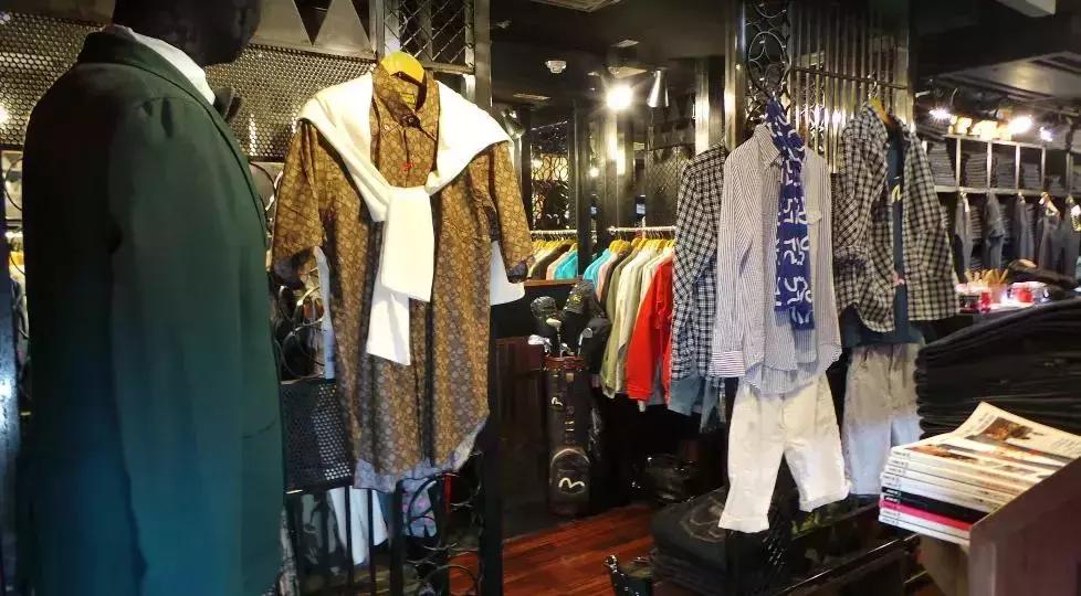 街头小众潮牌店铺,美式街头小众潮牌店铺