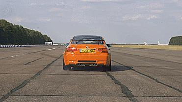 四代宝马M3同台竞技400米加速赛，你喜欢E30还是F80？