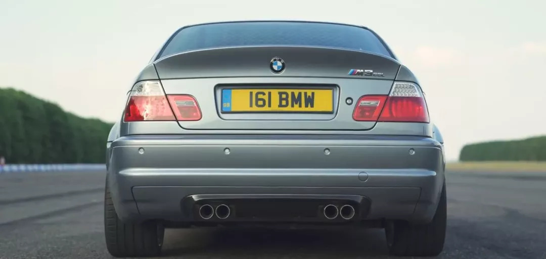 四代宝马M3同台竞技400米加速赛，你喜欢E30还是F80？