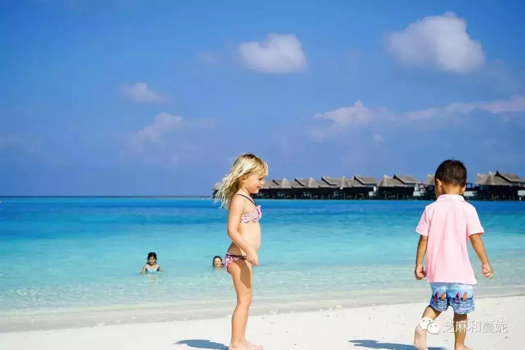 带两个孩子的妈妈去旅行,带两个孩子的妈妈去旅游