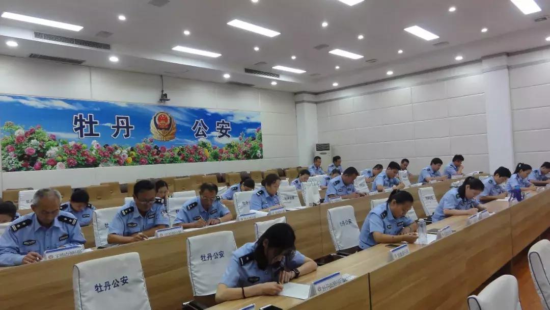 县公安局户政放管服成效,公安户籍窗口放管服工作总结