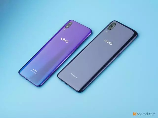 vivox23屏幕总成和iqoo的通用吗,vivox23和幻彩版区别