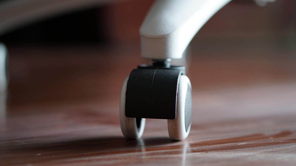 又帅又舒服的人体工学椅推荐,听海工学椅测评