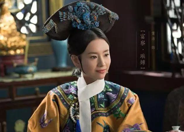 40岁董洁与33岁袁姗姗同框,秦岚董洁气质对比