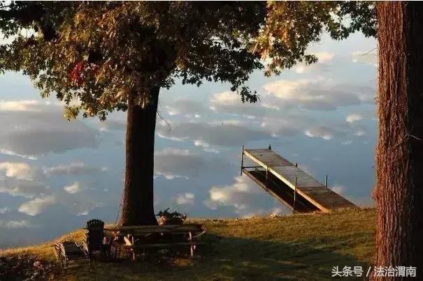 原*纪委中**书记、政治局常委*官正吴**：难忘那夜的秋雨！看哭了！