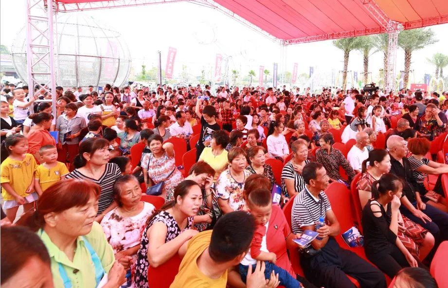 *钟金**领航，武广启航｜*钟金**武广新城营销中心盛大开放！未卖先火！