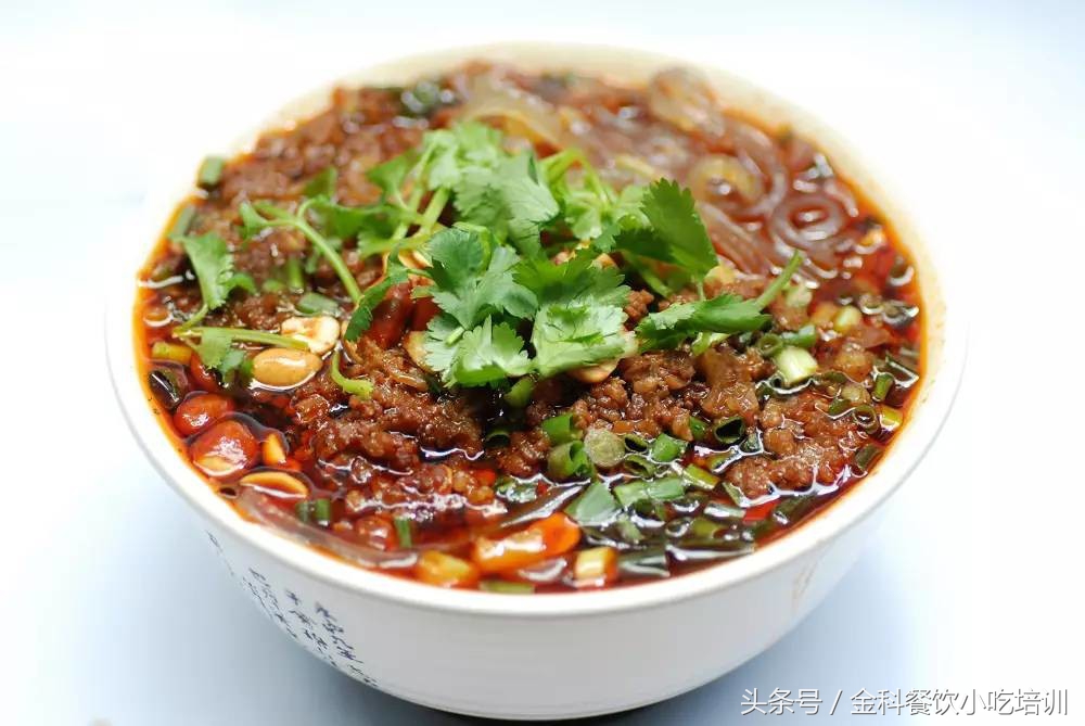 重庆酸辣粉制作过程,重庆酸辣粉的做法和配方视频