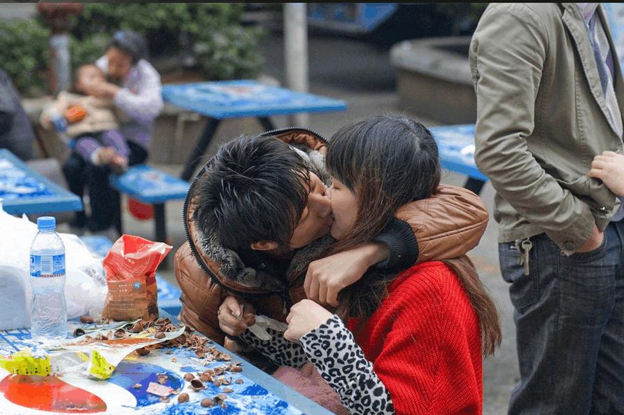 为什么年轻人喜欢去厂里,为什么年轻人愿意去工厂打工