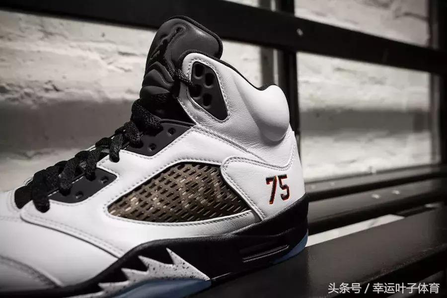 9月最贵球鞋排行top10，你喜欢的都上榜了吗？