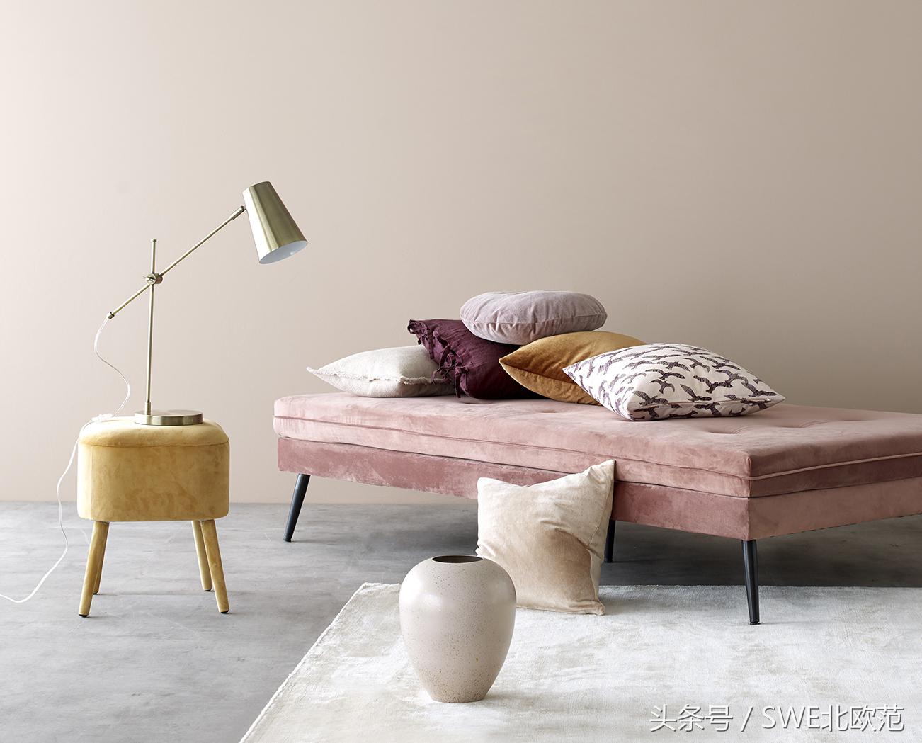 沙发没靠墙怎么化解,沙发补救方法简单