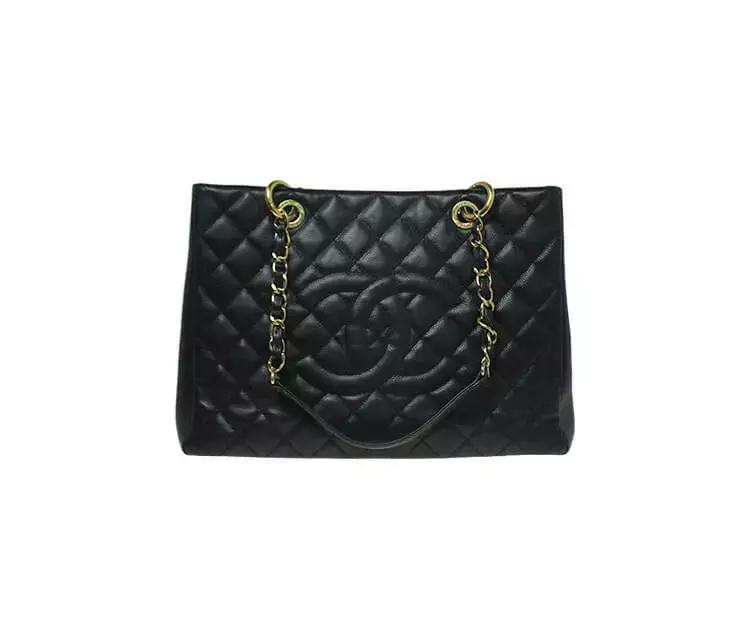 国庆出游包包里装什么,国庆出游带背包还是行李箱