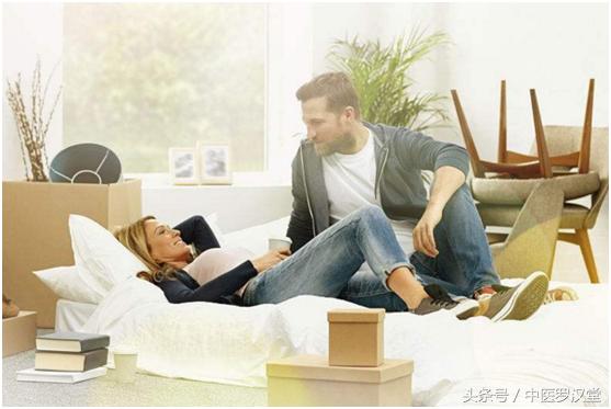 腰椎间盘突出压迫神经腿疼偏方,腰椎间盘突出不用药有什么小妙招