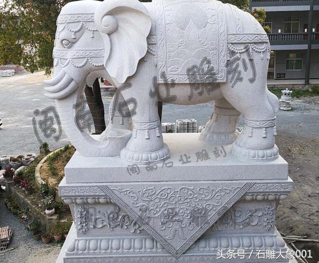 别墅门口石雕摆件寓意,别墅门庭石雕的放置方法