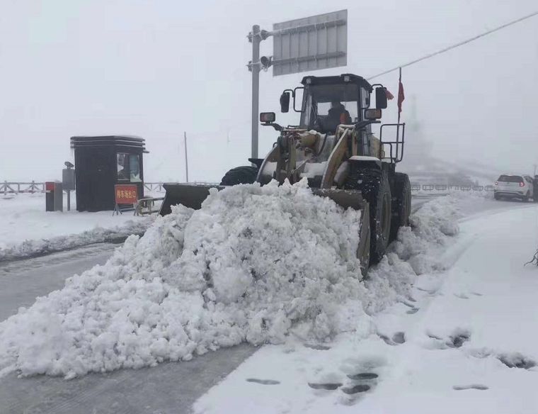 去稻城有没有不翻折多山的路,去稻城先过康定还是折多山