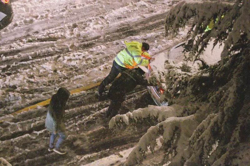 去稻城有没有不翻折多山的路,去稻城先过康定还是折多山