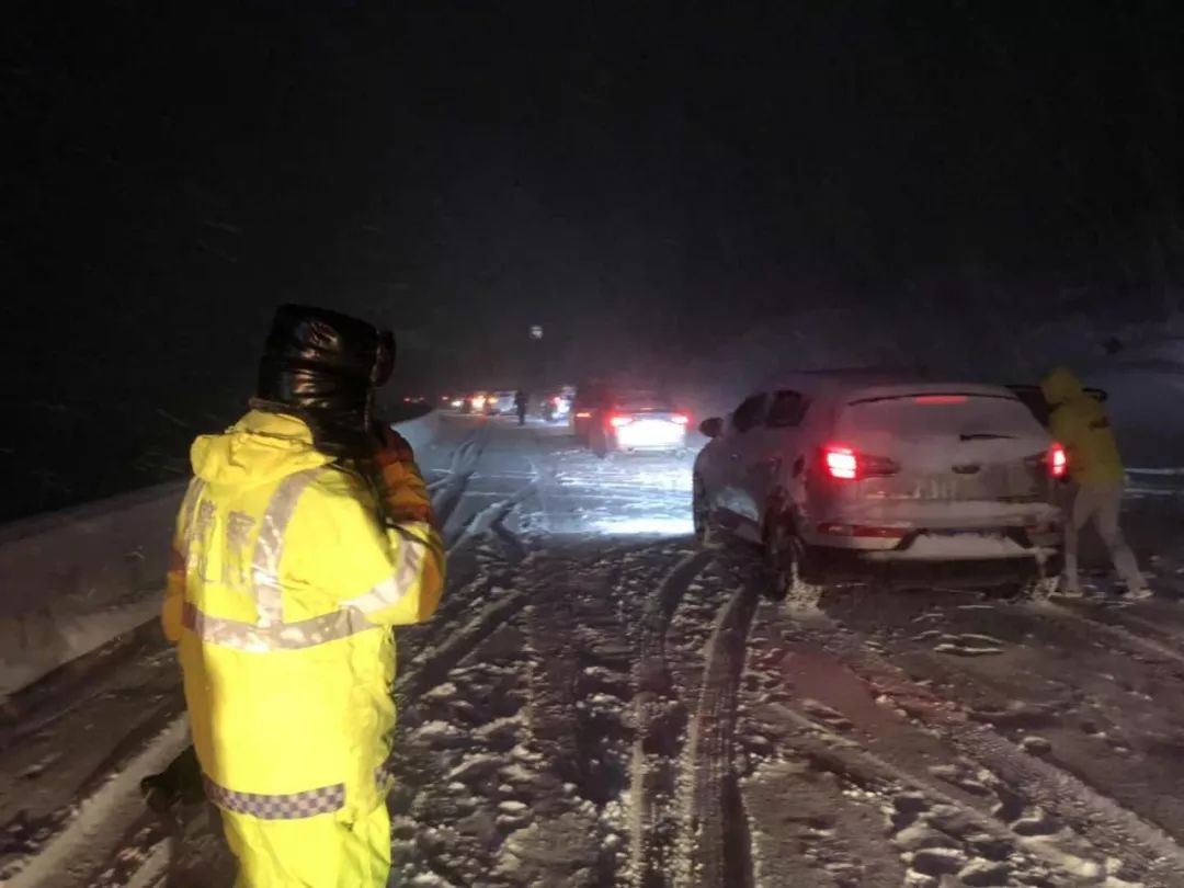 去稻城有没有不翻折多山的路,去稻城先过康定还是折多山