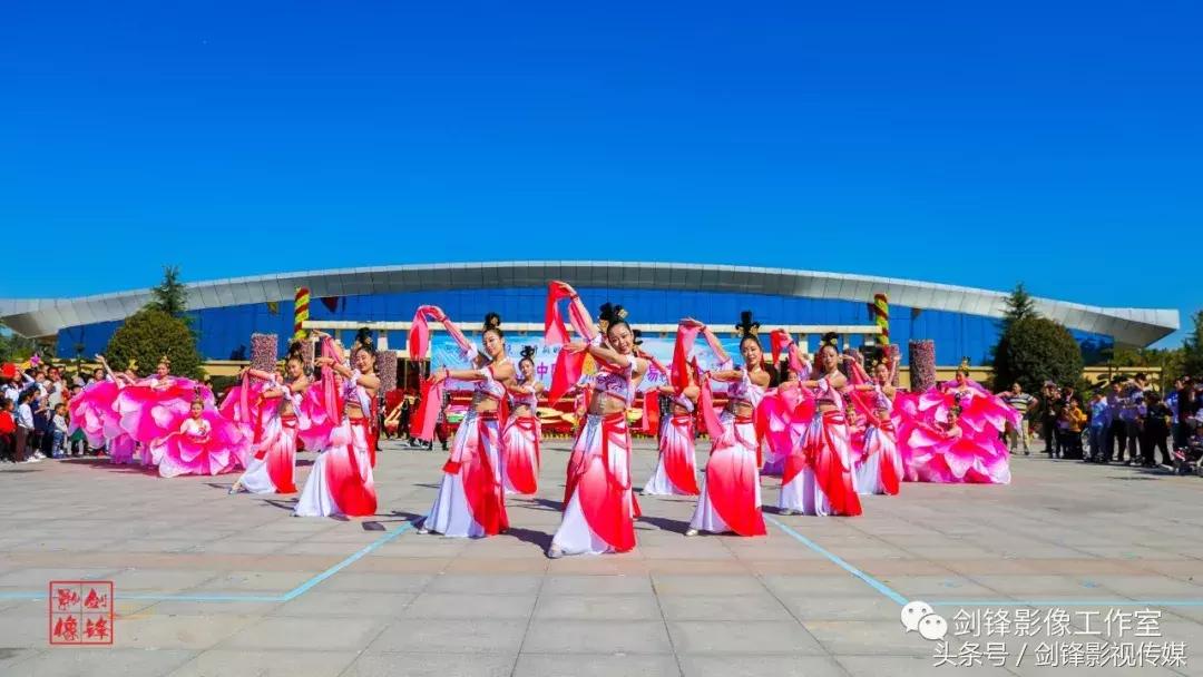 百花争艳花展,争奇斗艳花卉展