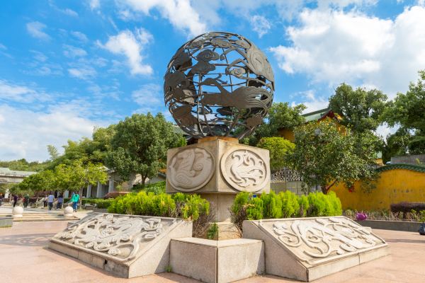 世界第8大奇迹的中国地下陵墓,世界古代的四个逆天工程