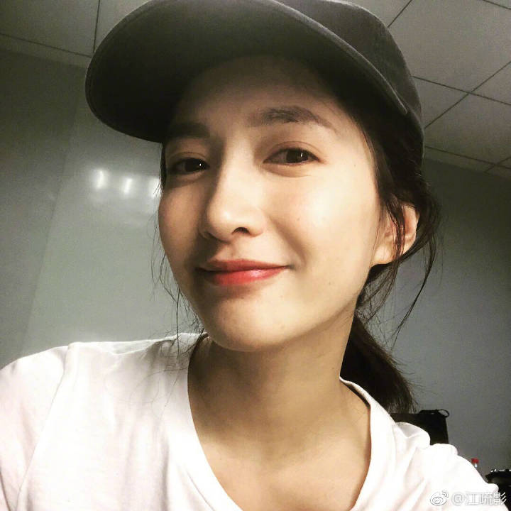 女星自拍私密照，拼一拼，你还能看的出吗/说出你最喜欢的哪位？