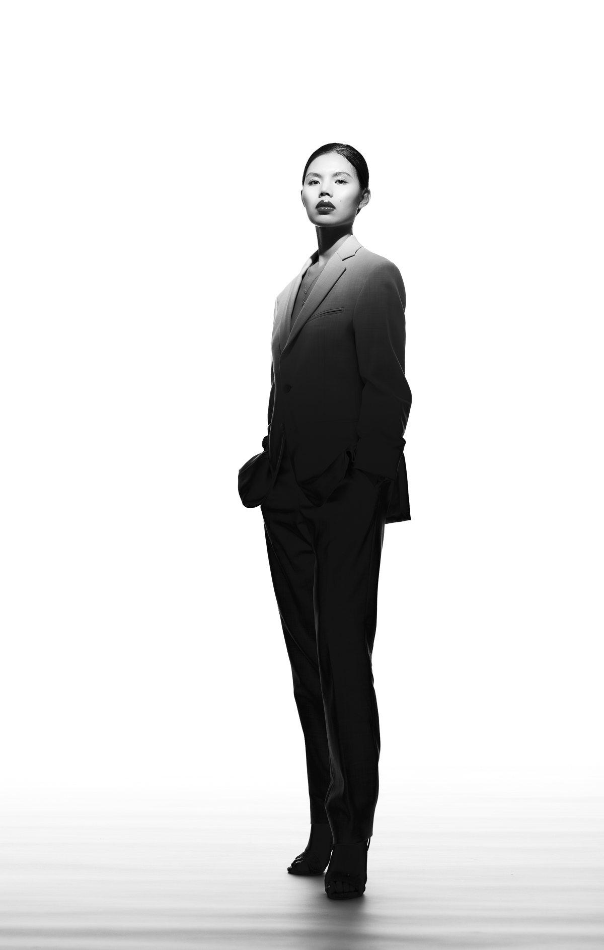 白背景有几种布光拍法,拍人像布光技巧有哪些