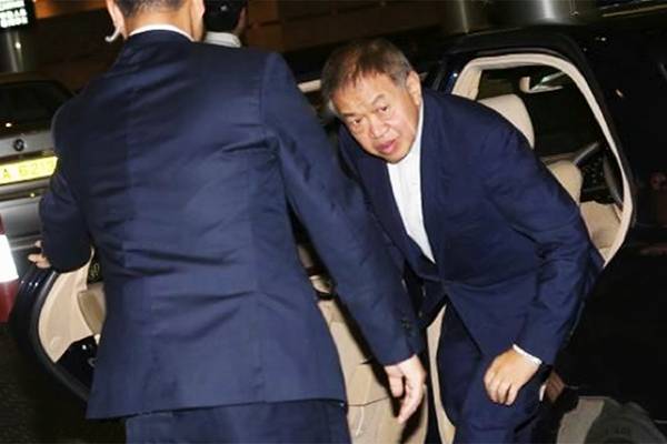 李嘉诚霍建宁卖橙赚千亿视频,霍建宁为什么一直帮助李嘉诚