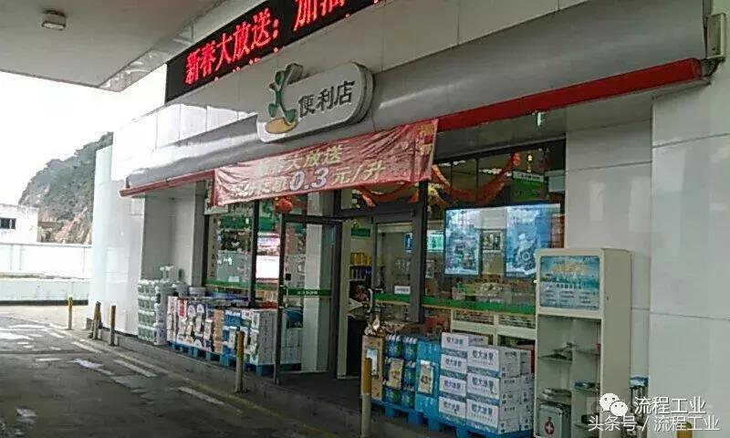 恭喜原女士喜提爱车,胡女士喜提荣威