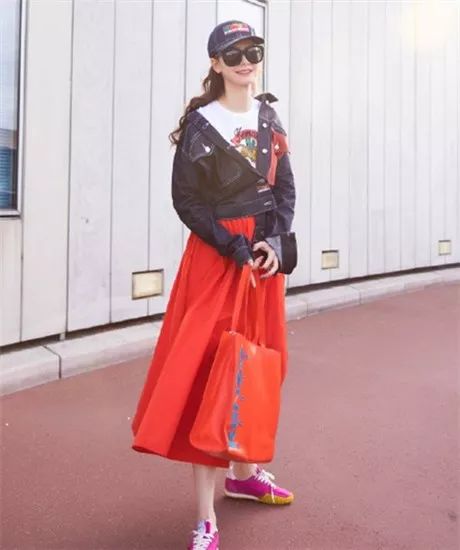 换季必备的牛仔外套,每日穿衣之道百搭牛仔外套