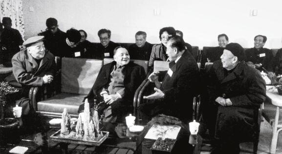 一块弹丸之地创造了24个“第一”，一个小渔村代表了中国速度