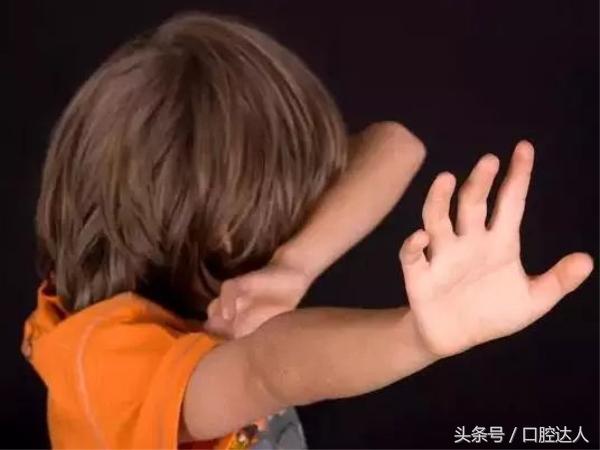 牙齿矫正要先磨牙吗,牙齿矫正必须先拔掉智齿嘛