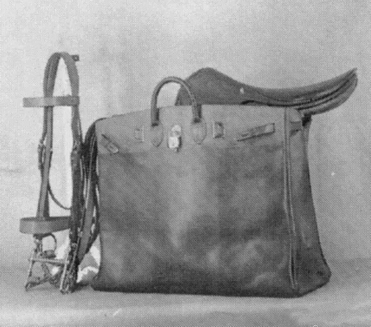 王妃的包”皇室专用的旅行箱”梦露的鞋”成为经典并非偶然！