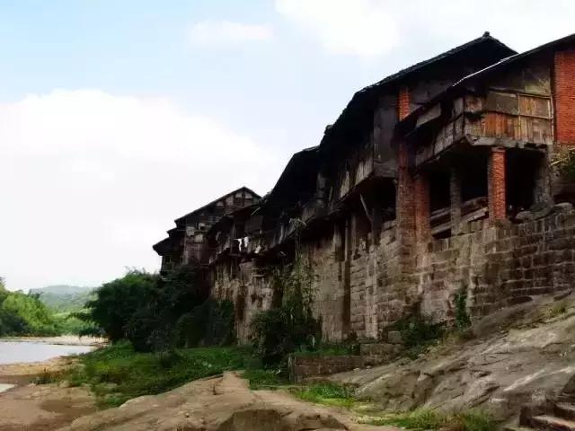 不输西安，媲美洛阳，乐山这个地方被人遗忘却美了千年