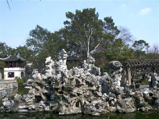 做个假山池,想做假山多少钱