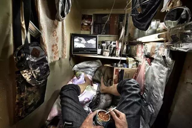 香港的棺材房是怎么样的,香港棺材房为什么那么多人住