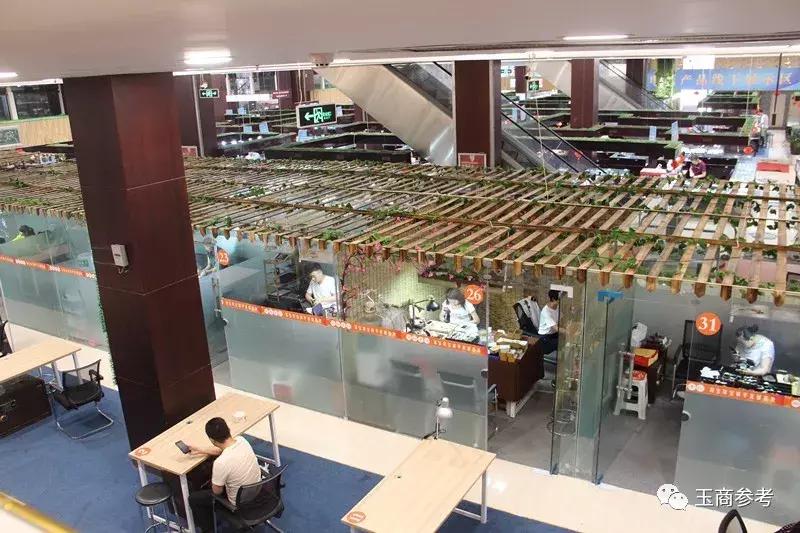 淘宝、YY、京东，直播杀入镇平石佛寺，镇平农村玉雕人当主播