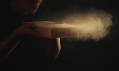 旧书上的污渍怎么清理,旧书怎样才能洗干净