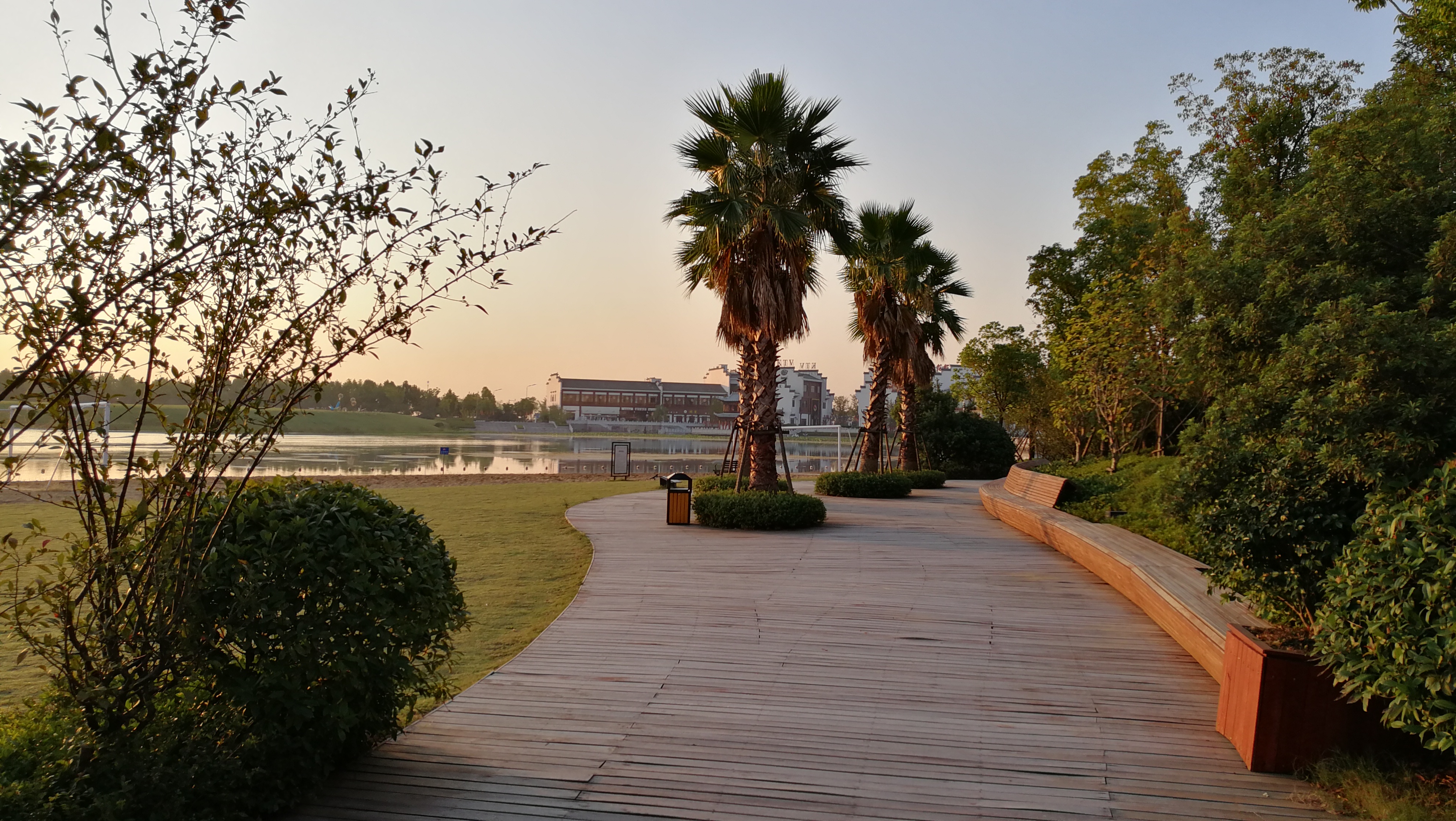 合肥万达广场天鹅湖空中游玩,合肥万达茂旅游攻略