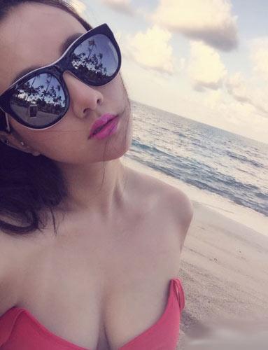 王晶也曾想*规则潜**她，身材好在柳岩都火辣