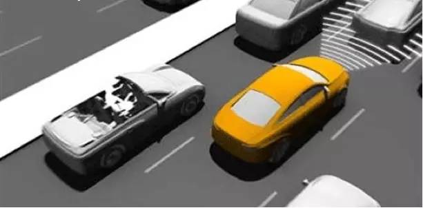 汽车在行驶中没有刹车怎么解决,汽车行驶中刹车不管用了该怎么办