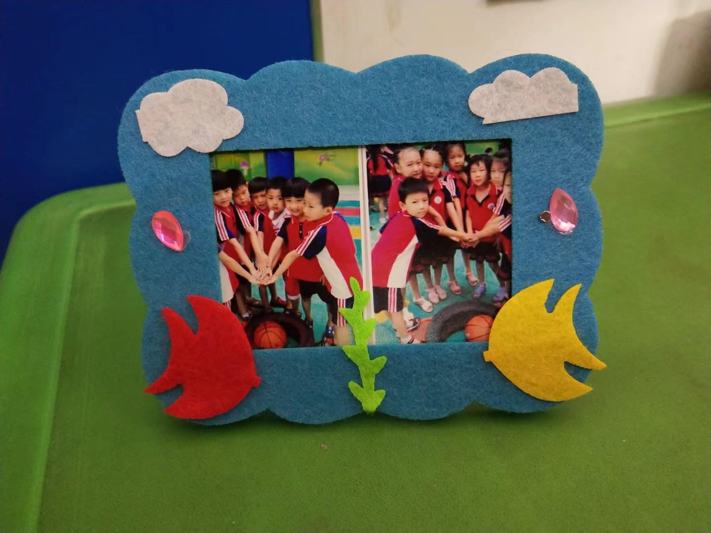 十全十美相框摆放图,三个大小不一相框墙上摆放效果图