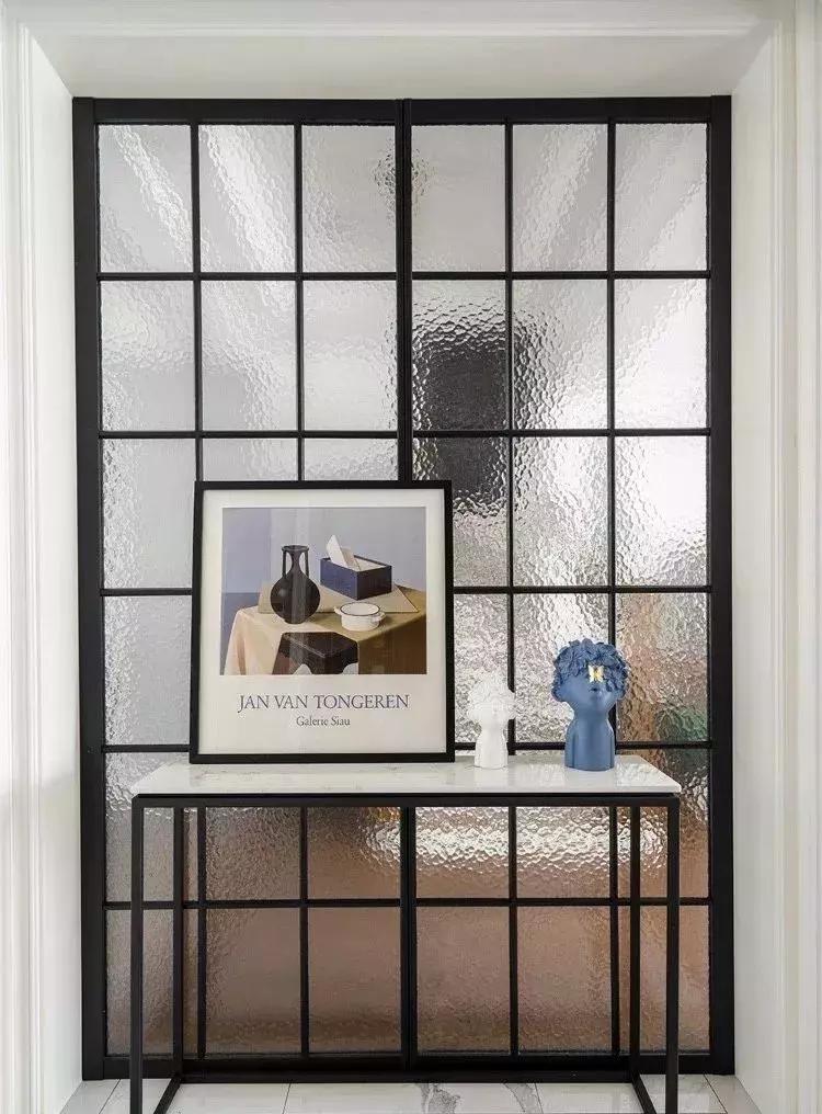 玻璃隔断墙能拆除吗,家里砸了重头装修