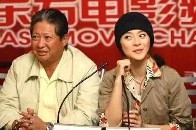 跳舞也是一种娱乐活动,跳舞是一种不错的运动方式