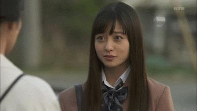桥本环奈红框眼镜,桥本环奈可爱眼妆