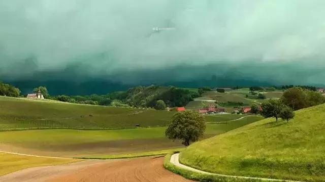 你在穷游过程中遇到过什么,我们只是在旅游上舍得花钱