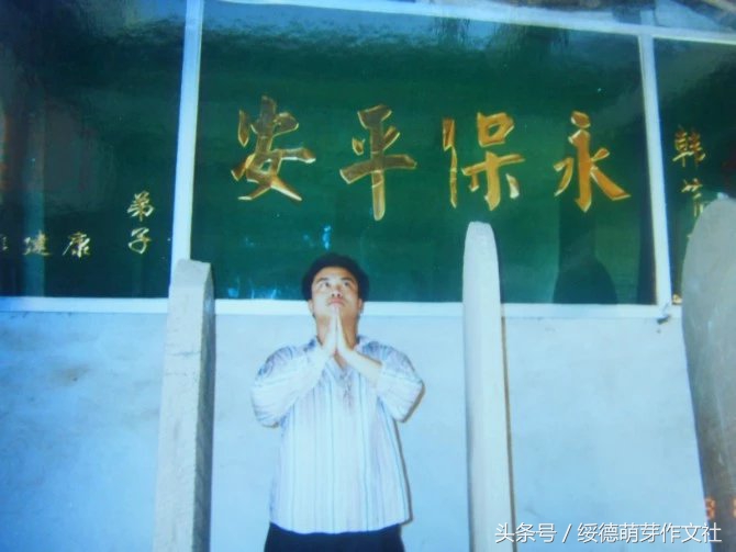 一只狗和一个人的农村生活,一只狗和一个小孩的童年动画