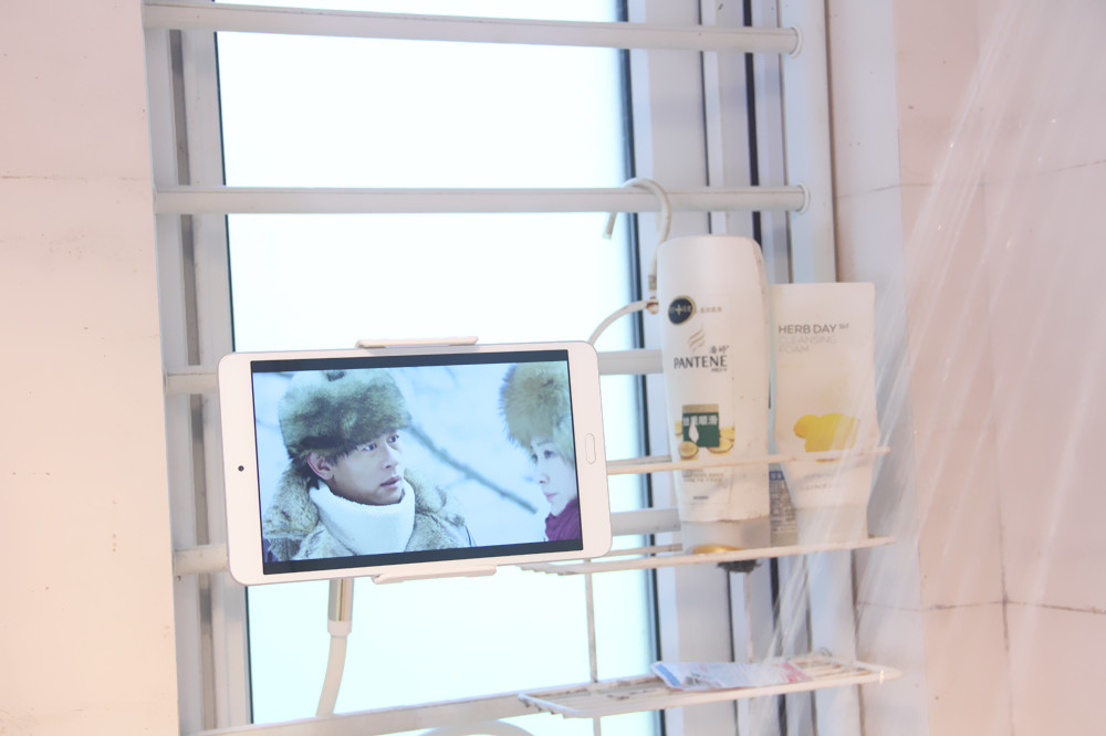 平板脏了不需要清洁剂就能干净,平板太脏了该怎样洗干净