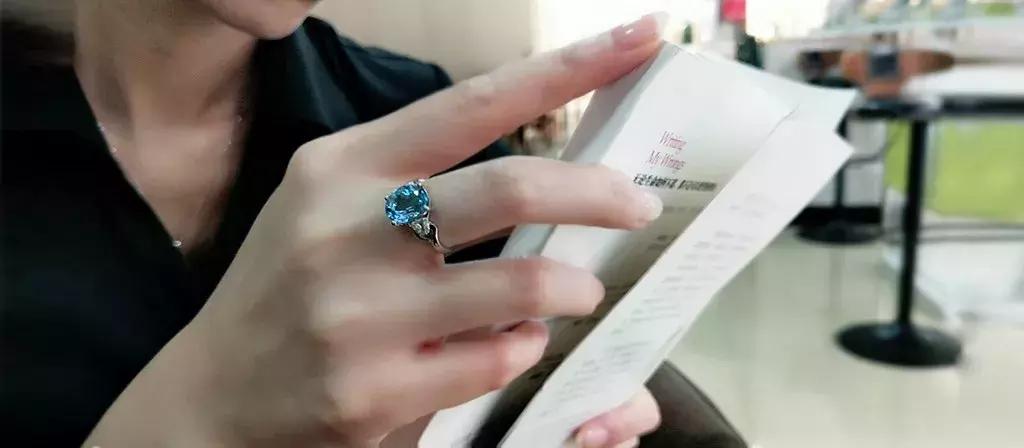 彩宝各种颜色的寓意,彩宝有火彩吗