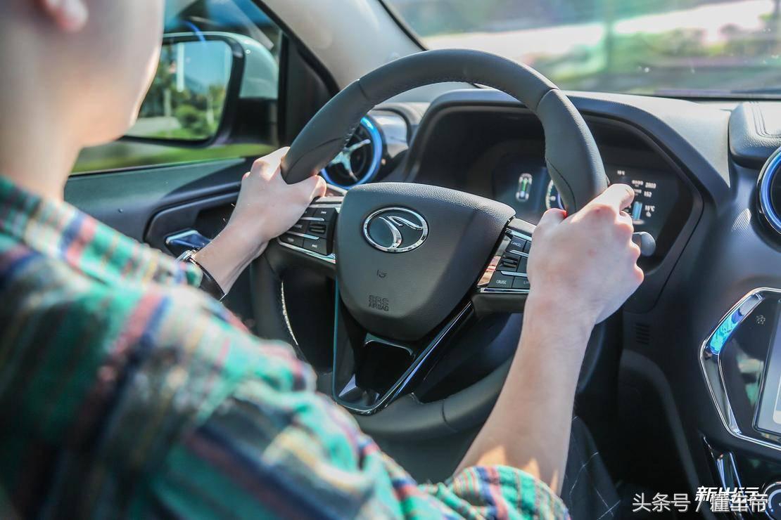 东南dx3ev400旗舰款各种功能,东南dx3ev400优缺点