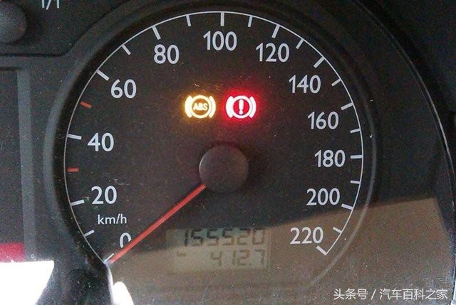 行驶中ABS灯亮突然亮起,poloabs灯亮了能继续行驶么