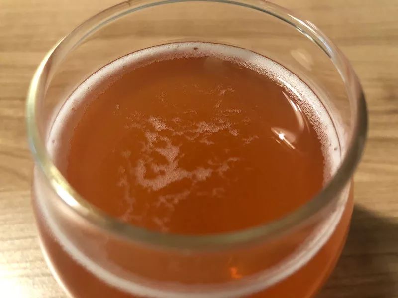 在便利店就能买到的啤酒,在便利店买了一罐啤酒